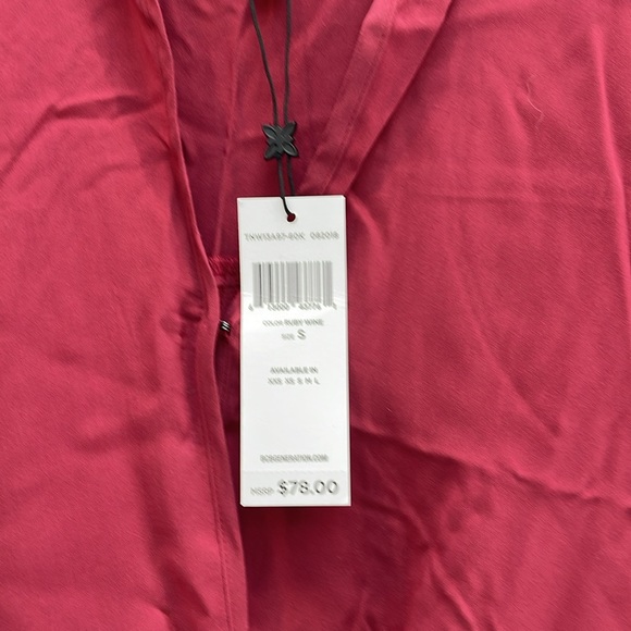 BCBGeneration top - Picture 2 of 7